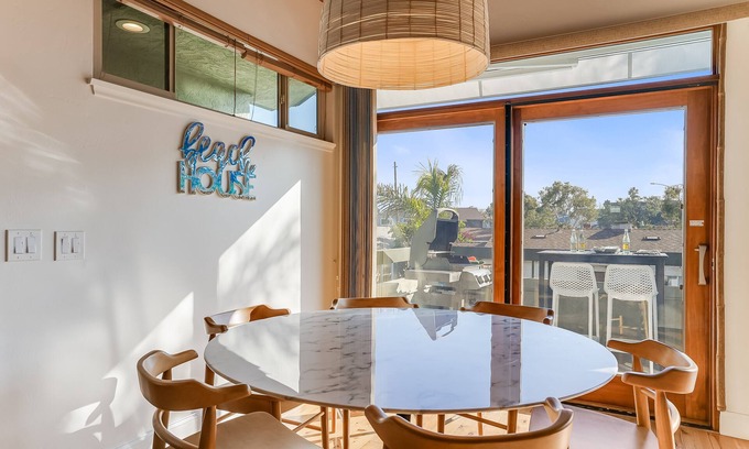 South Mission Beach Casa | Stunning Beach Home | AC, Garage, Patio, BBQ