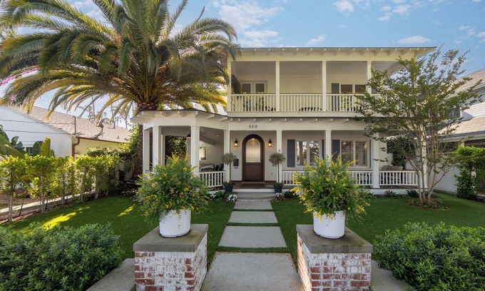 Coronado Casa | Stunning Beachside Living at 868 J Ave, Coronado For Rent
