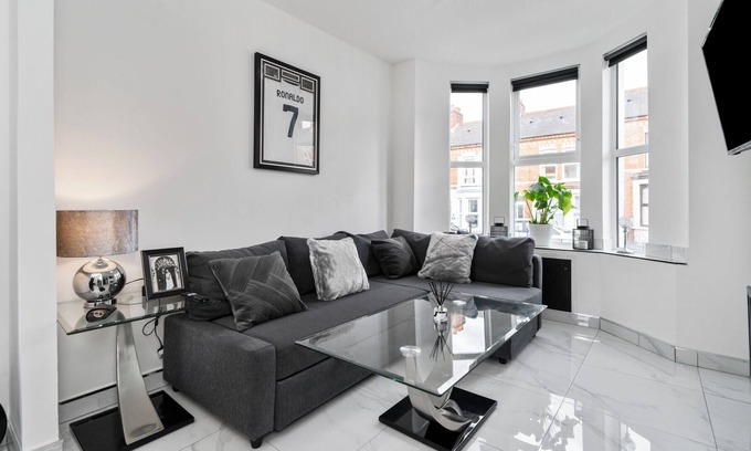 Queens Quarter Casa | Stunning Belfast City Home