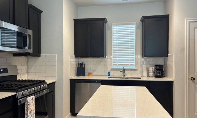 San Marcos Casa | Stunning , Brand NEW 2-bedroom house with AC and WiFi in lovely San Marcos