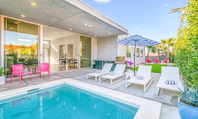 Sunrise Vista Chino Casa | Stunning Brand New Home Modern Vibe, Pool and Spa