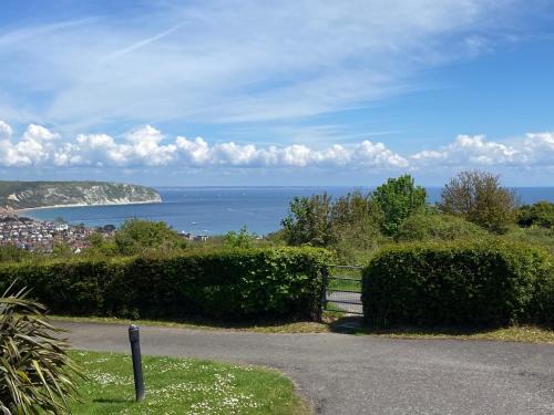Swanage Casa | Stunning Caravan on Swanage Bay View Holiday Park