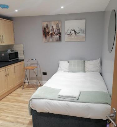 Hemel Hempstead Apartamento | stunning, chic & bright studio apartment