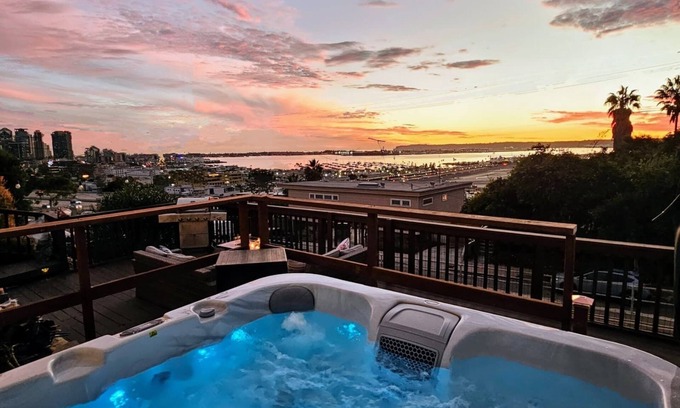Middletown Casa | Stunning city and bay views w/hot tub & fire pit