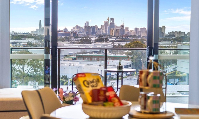 Mascot Apartamento | Stunning City Views | Spacious 3BR Apt | Mascot