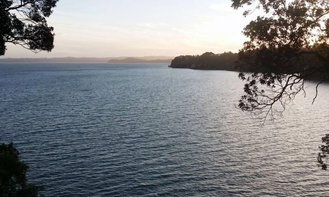 Titirangi Casa | Impresionante acantilado casa con vistas al mar Auckland Clifftop