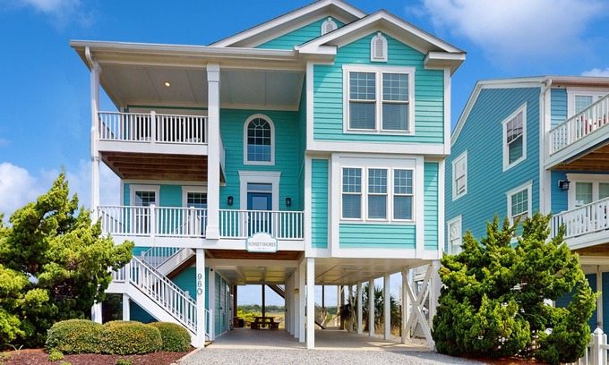 Holden Beach Casa | Stunning coastal home with ocean views and close to beach access