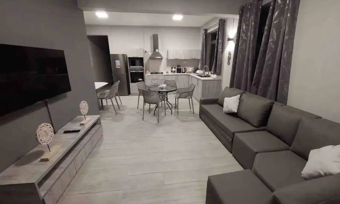 Flic-en-Flac Apartamento | Stunning condominium with a pool!