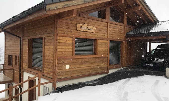Anzere Chalet De Esquí | Impresionante chalet de esquí contemporáneo con increíbles vistas abiertas de las montañas