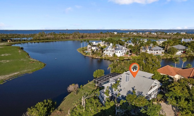 The Dunes Casa | Stunning Cul-de-sac Home on Golf Course with Pool