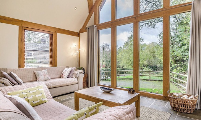 Battle Cabaña | 2 bedroom accommodation in Brecon