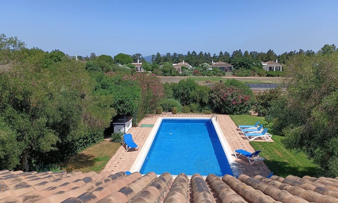 Benalup-Casas Vieja Villa | Stunning 3-Bed Villa in Benalup-Casas Viejas