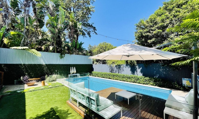 Lane Cove Casa | Stunning family resort style, close to everything