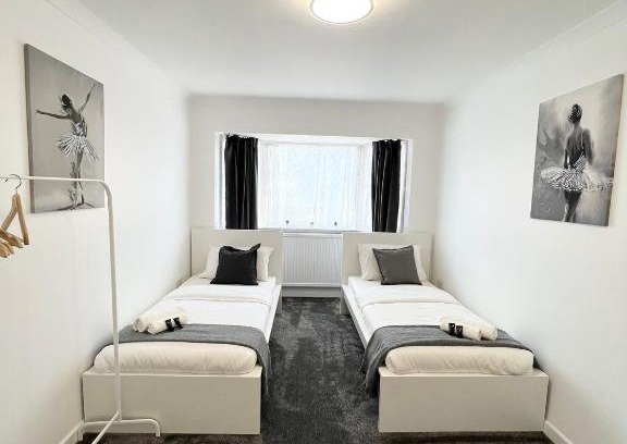 Dudden Hill Casa | Stunning Flat in Greater London