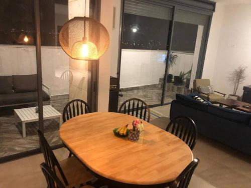 Ra'ananna Apartamento | Stunning four bedroom duplex in central Raanana