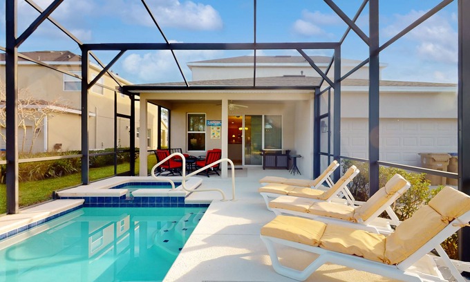 Trafalgar Village Casa | Stunning getaway with games & clubhouse amenities - near parks