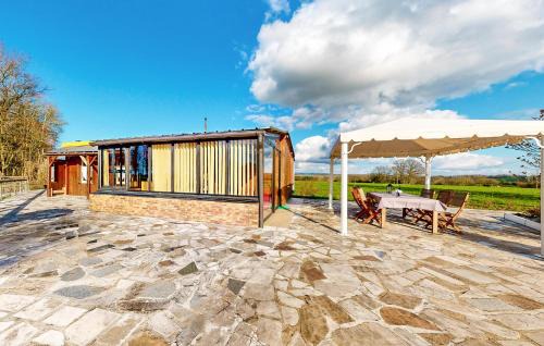 La Bazouge-de-Chemere Casa | Stunning Home In La Bazouge-De-Chemeré