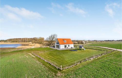 Lundby Casa | Stunning Home In Lundby With Kitchen