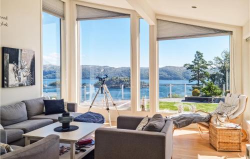 Lyngdal Casa | Stunning Home In Lyngdal