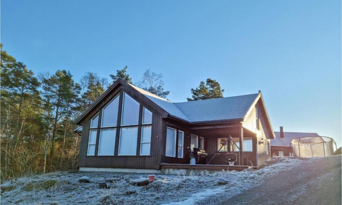 Lyngdal Casa | Stunning Home In Lyngdal With Wifi