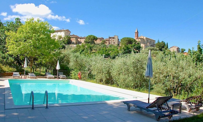 Paciano Casa | Impresionante casa en Paciano con.
