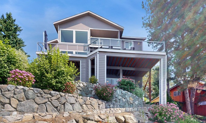 Willow Point Casa | Stunning home on the water with large deck, private dock, firepit