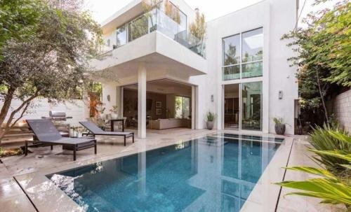 Melrose Casa | Stunning Home - Pool & Hot Tub - Fire Pit