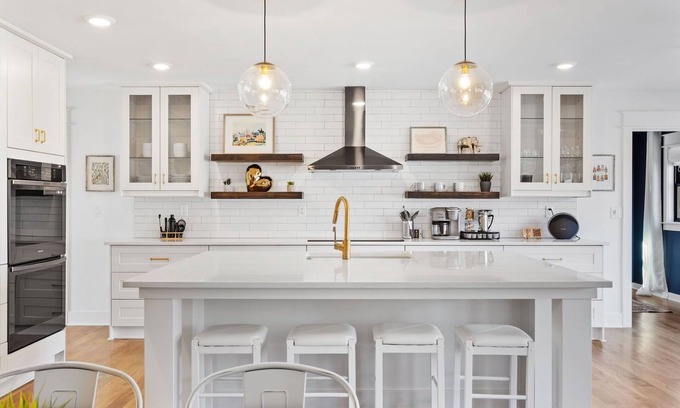 Fairway Casa | Stunning Home W/Game Room + Mins to Plaza