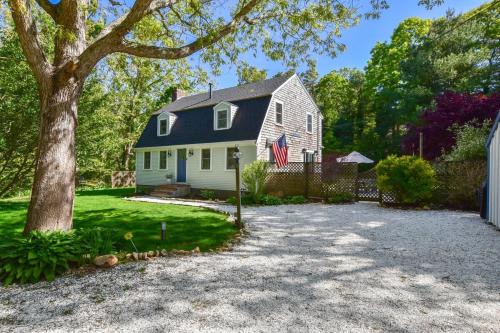Brewster Casa | Stunning Home with Wet Bar Dog Welcome!