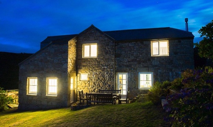 St Just Casa | Stunning House near St Just, West Cornwall, Sea Views, Garden & Pet Friendly