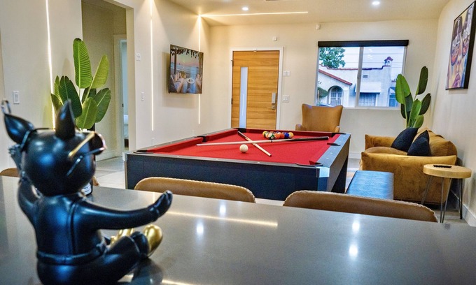 Commerce Casa | Stunning LA Dreams Bungalow between DTLA and Disney