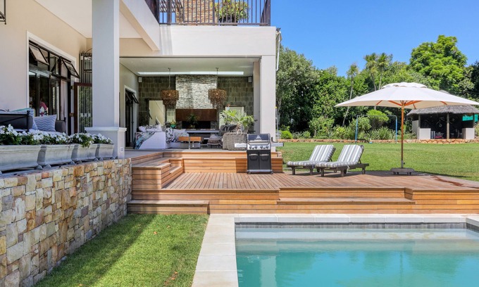 Constantia Casa | Impresionante casa grande en Constantia Superior