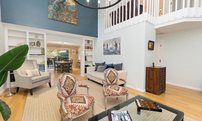 San Anselmo Casa | Stunning Marin County home with pool