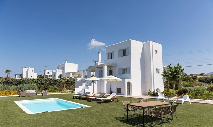 Naxos Villa | Stunning Naxos Villa | 5 Bedrooms | Villa Chawla | Spacious Outdoor Area with Private Pool | Pyrgaki