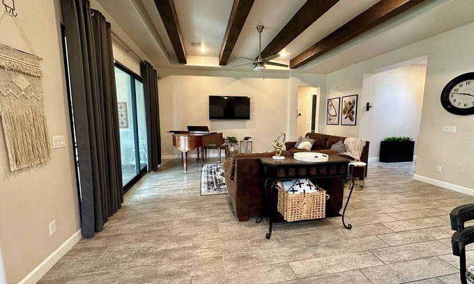 Las Cruces Casa | Stunning Oasis in the Desert