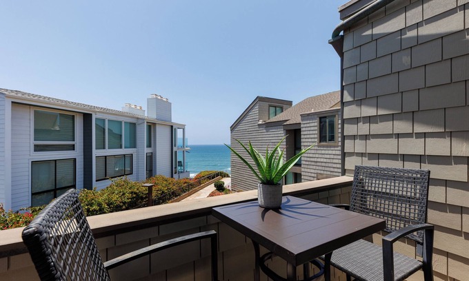 Solana Beach Casa | Summer Specials! Stunning Ocean View Townhome w/ Pool and Spa