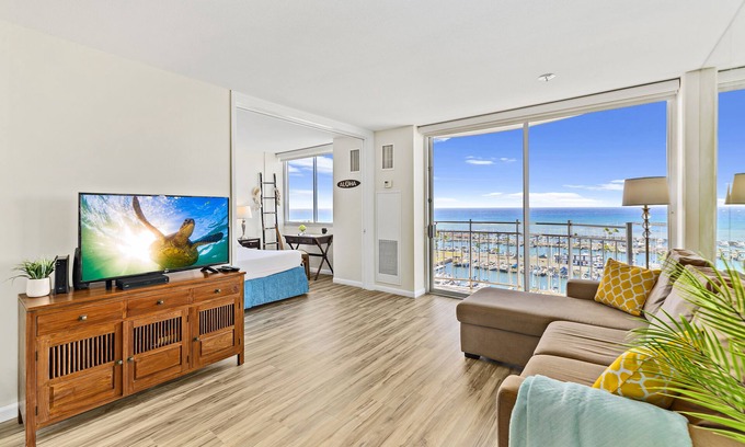 Waikiki Condominio | Stunning Ocean View at Ilikai Marina in Waikiki