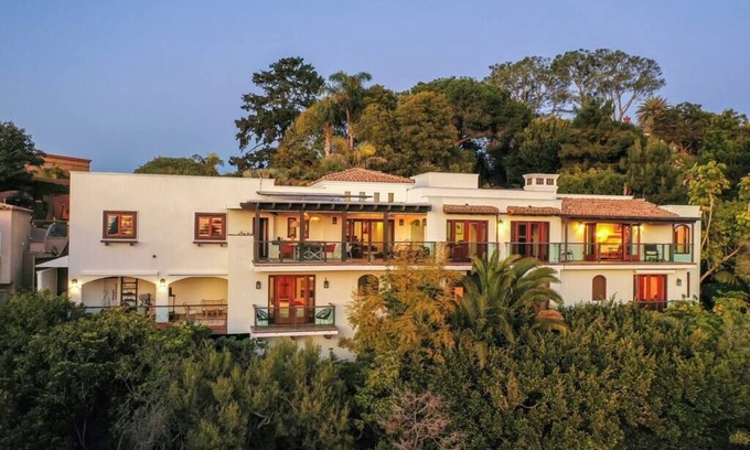 Country Club Casa | Stunning Ocean-View Retreat, Walking to The Cove