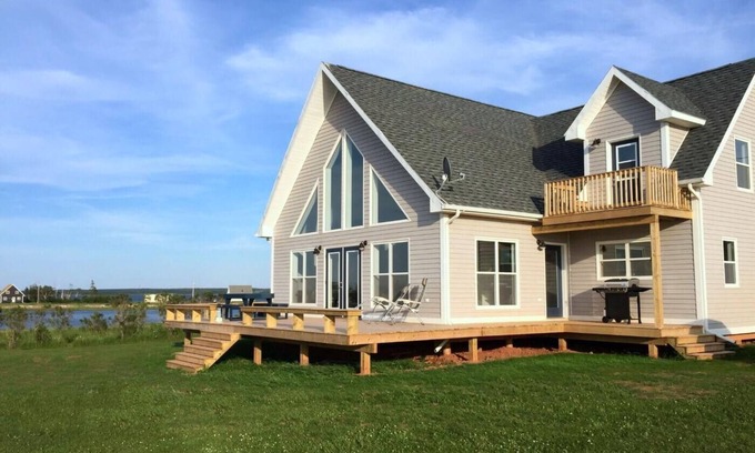 New London Cabaña | Waterfront Summer Home - 4 habitaciones en Stanley Bridge