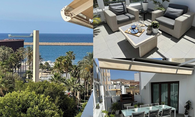 Almeria Centro Apartamento | Stunning Penthouse in the city center, beach 15 min walking distance.