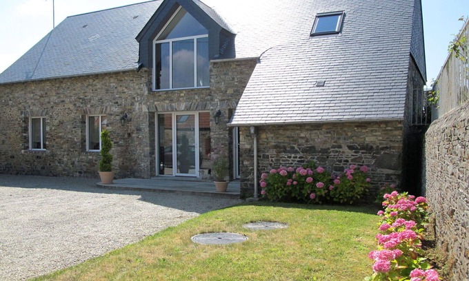 Bretteville-sur-Ay Casa | Maravillosa casa de vacaciones privada con WIFI, TV, terraza, mascotas permitida y aparcamiento