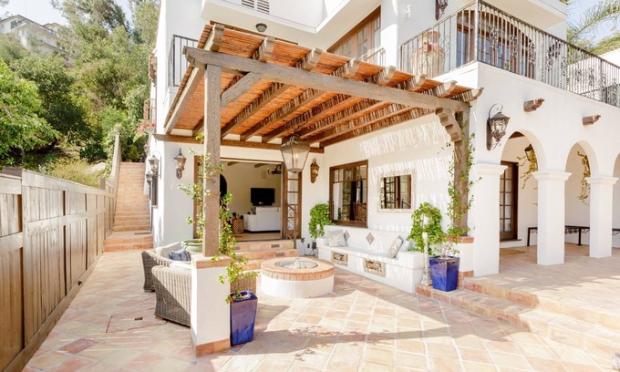 Hollywood Villa | Impresionante villa de diseño privado / dúplex en la parte superior de Hollywood Hills.