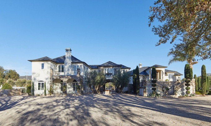Sonoma Casa | Stunning Private Estate features terraces & poolside patios & entertaining areas