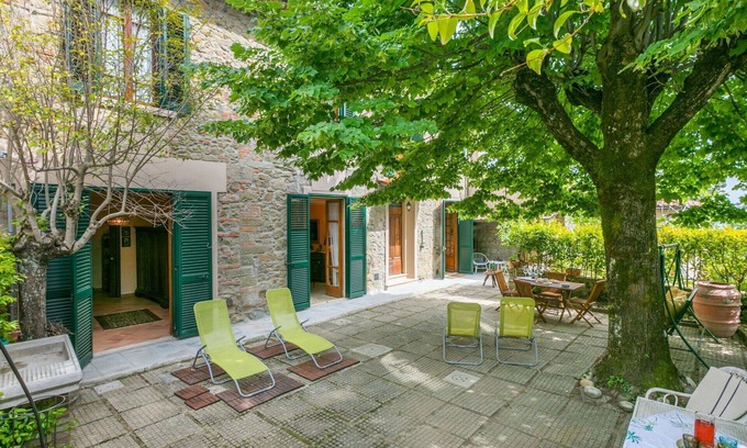 Castelfranco di Sopra Casa | Preciosa casa de vacaciones privada con WIFI, TV, patio, mascotas permitida y aparcamiento