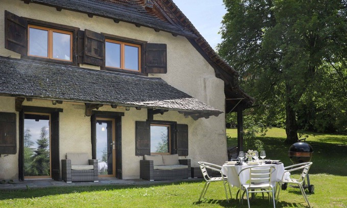 Caux Casa | Estupenda casa de vacaciones privada con WIFI, TV, terraza, vista panorámica, aparcamiento