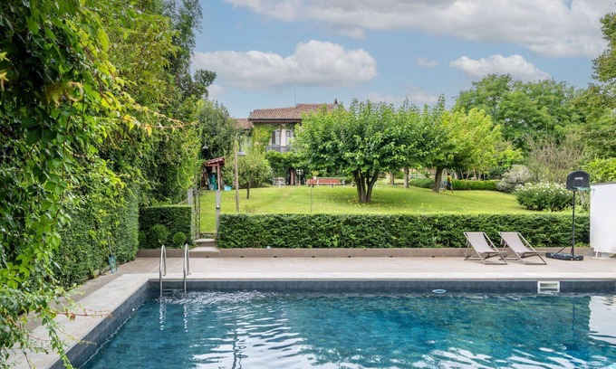 Moncalieri Casa | Estupenda casa de vacaciones privada con piscina privada, WIFI, A/C, TV, patio y aparcamiento