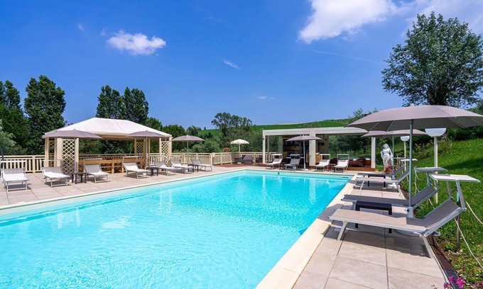 Dogana Villa | Casa de vacaciones privada con piscina privada, sauna, A/C, bañera de hidromasaje, WIFI, TV, patio