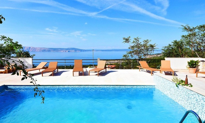 Klenovica Casa | Casa de vacaciones privada con bañera de hidromasaje, piscina privada, WIFI, A/C, TV, terraza