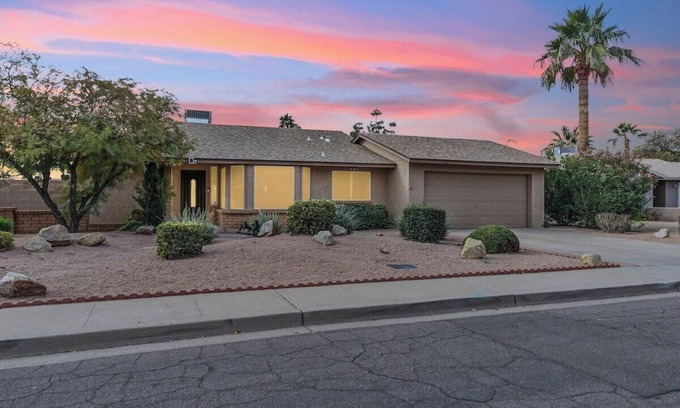 Scottsdale Vista Casa | Stunning Remodeled 2BR Retreat in NorthScottsdale