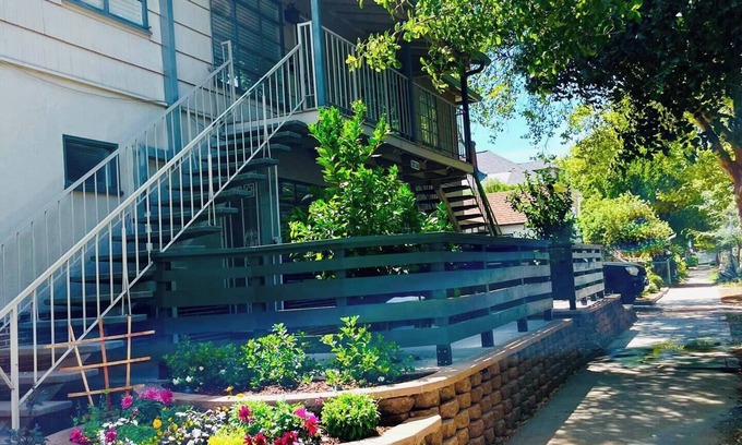 New Era Park Apartamento | Stunning Remodeled Midtown Sacramento Apartment